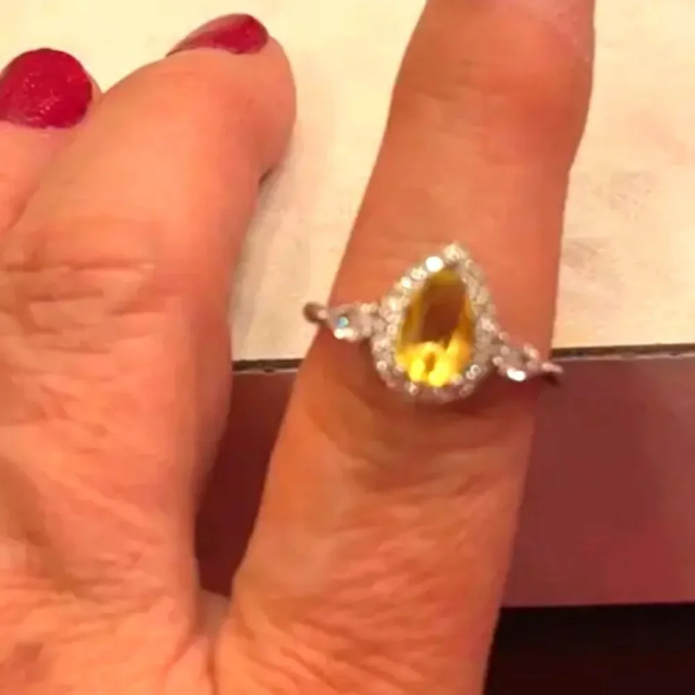 Ladies Timeless Elegant  Tear Drop Simulated Diamonds ring